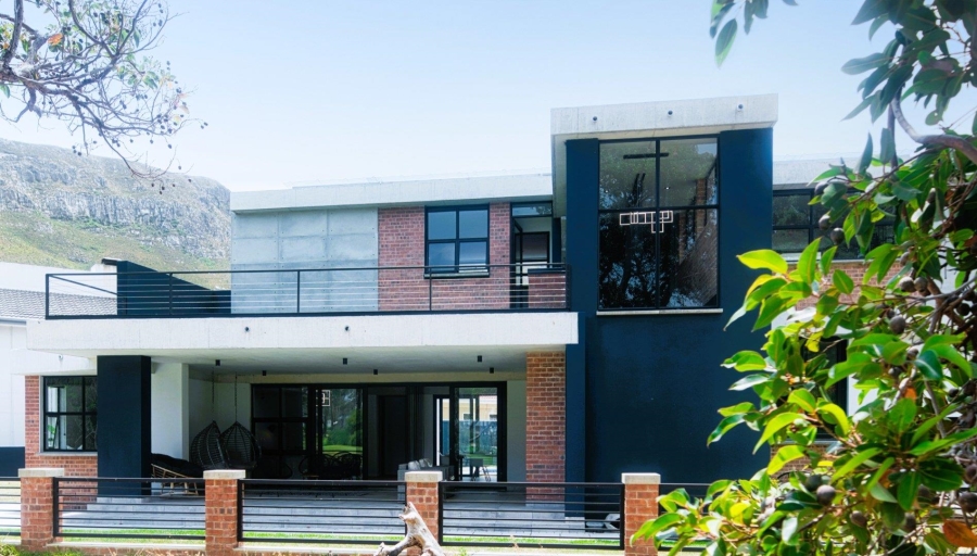 4 Bedroom Property for Sale in Hermanus Heights Western Cape